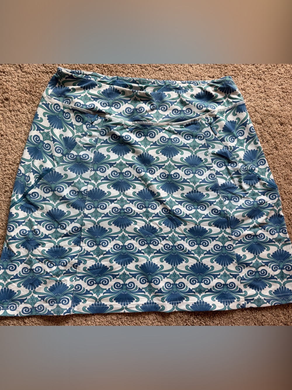 Title Nine Blue and White Shell-Print Skirt